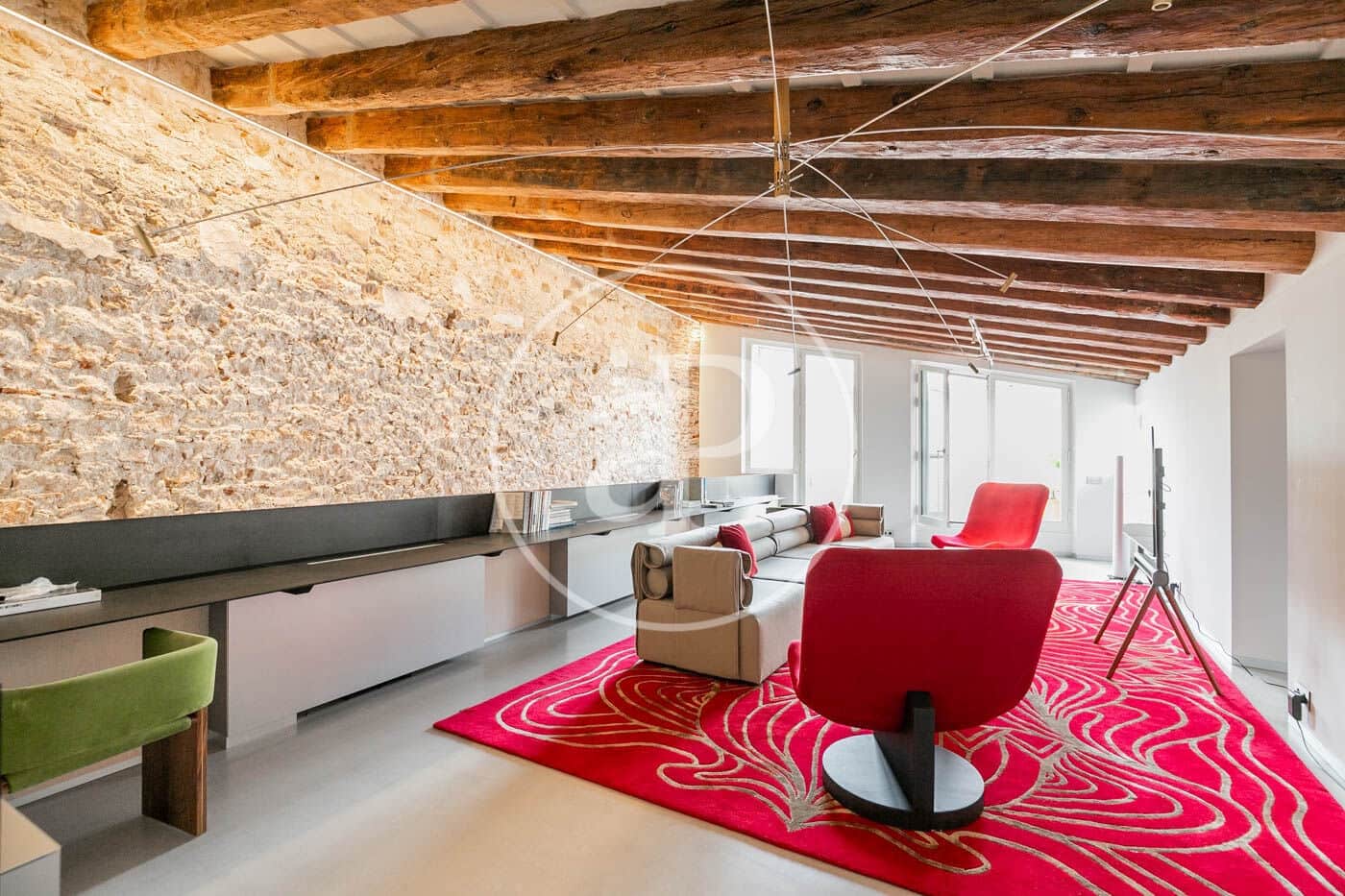 2 bedroom Apartment for rent in Barcelona city - € 13,200 (Ref: 9003592)