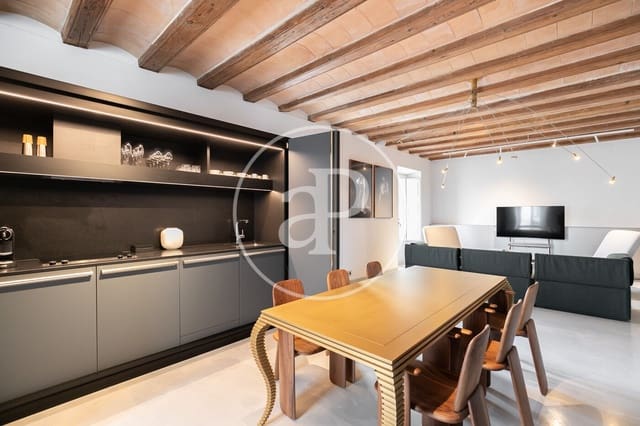 2 slaapkamer Appartement te huur in El Barri Gòtic, Barcelona stad met zwembad - € 9.900 (Ref: 9003594)