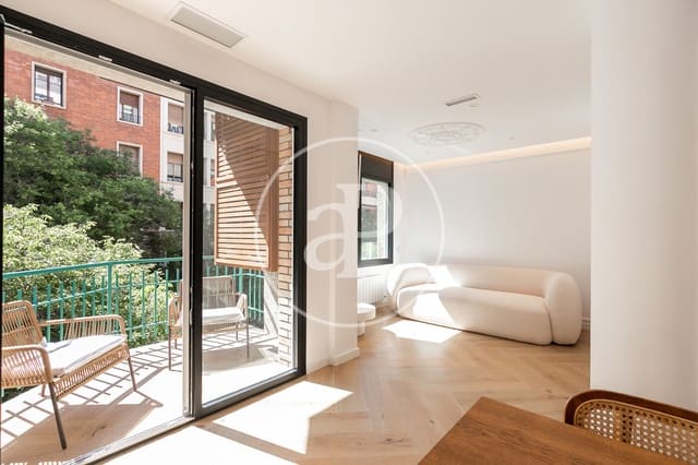3 soveværelse Lejlighed til leje i La Nova Esquerra de L'Eixample, Barcelona by - € 3.650 (Ref: 9006033)