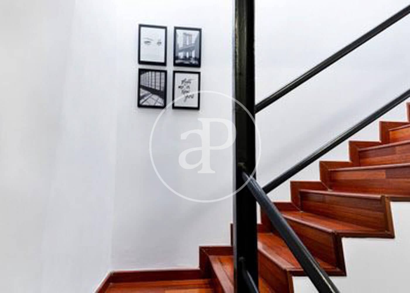 4 soverom Villa til salgs i Barcelona by - € 525 000 (Ref: 9006034)