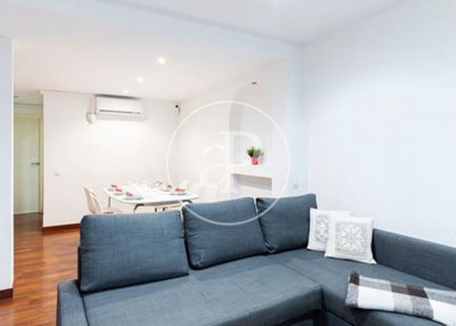 4 bedroom Villa for sale in Sants, Barcelona city - € 525,000 (Ref: 9006034)