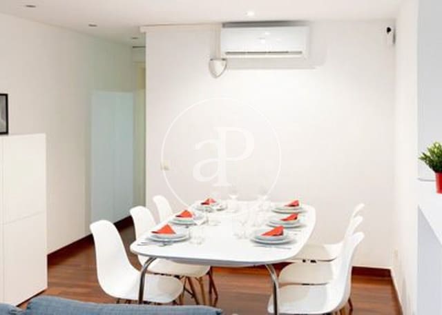 4 soverom Villa til salgs i Sants, Barcelona by - € 525 000 (Ref: 9006034)