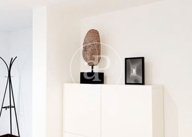 4 soverom Villa til salgs i Sants, Barcelona by - € 525 000 (Ref: 9006034)