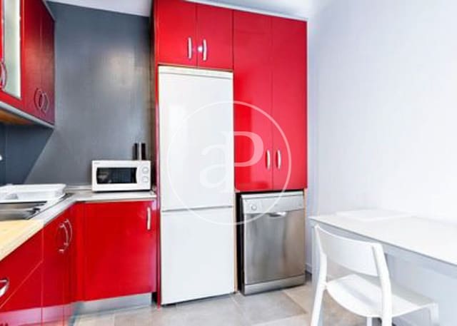 4 soverom Villa til salgs i Sants, Barcelona by - € 525 000 (Ref: 9006034)