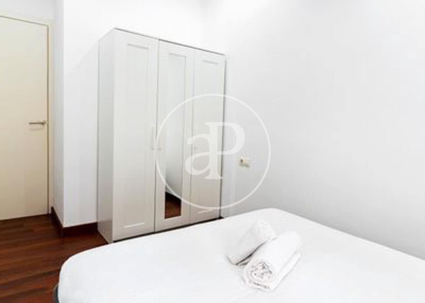 4 soverom Villa til salgs i Barcelona by - € 525 000 (Ref: 9006034)