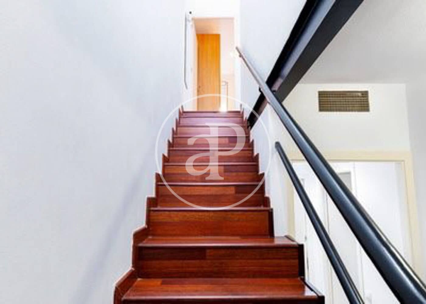 4 soverom Villa til salgs i Barcelona by - € 525 000 (Ref: 9006034)