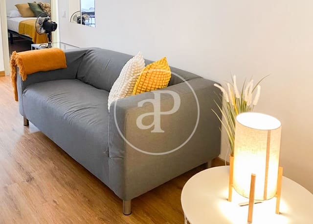 1 soveværelse Lejlighed til leje i Les Tres Torres, Barcelona by - € 1.500 (Ref: 9006035)