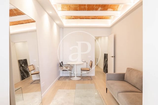 2 bedroom Apartment for rent in La Sagrada Família, Barcelona city - € 1,800 (Ref: 9014681)