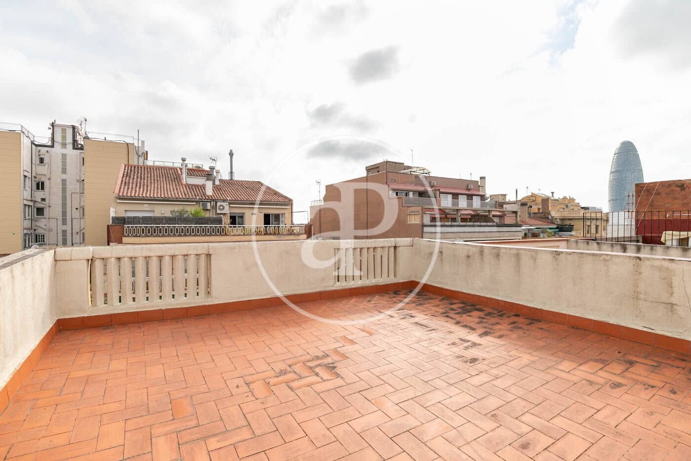 2 slaapkamer Appartement te huur in Barcelona stad - € 1.800 (Ref: 9014681)
