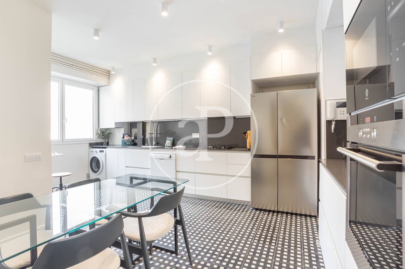 4 camera da letto Appartamento da affittare in Barcelona citta - 8.900 € (Rif: 9020878)