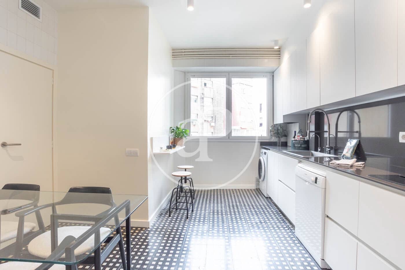 4 camera da letto Appartamento da affittare in Barcelona citta - 8.900 € (Rif: 9020878)
