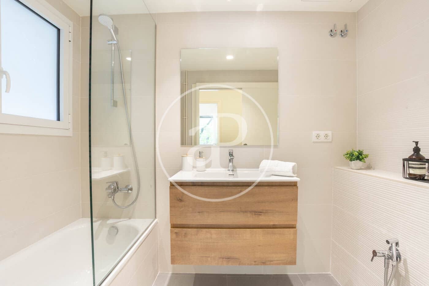 4 camera da letto Appartamento da affittare in Barcelona citta - 8.900 € (Rif: 9020878)