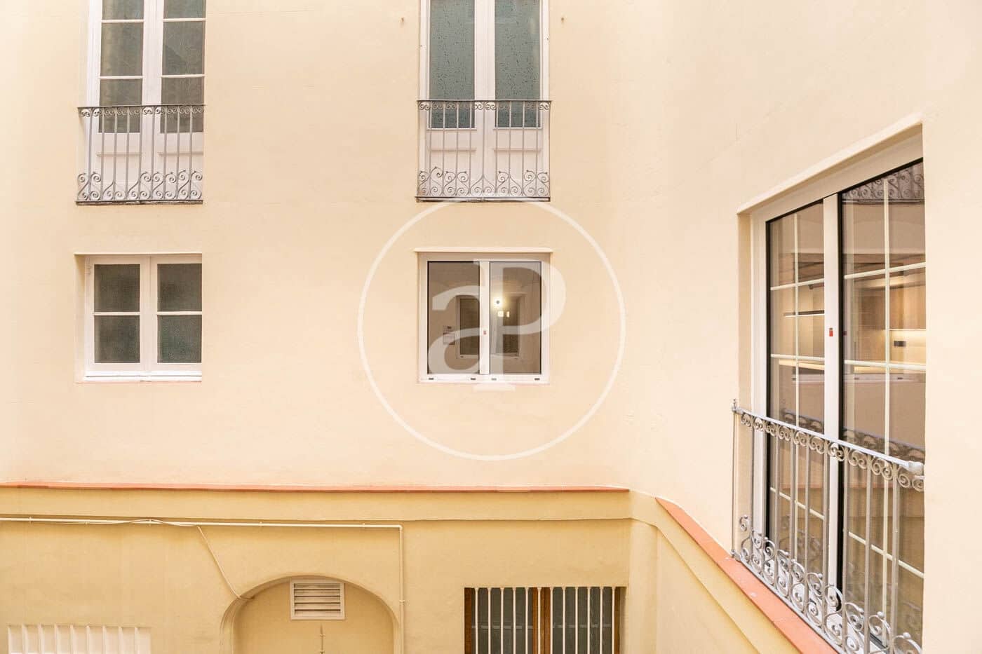 2 soveværelse Lejlighed til salg i Barcelona by - € 695.000 (Ref: 9020883)