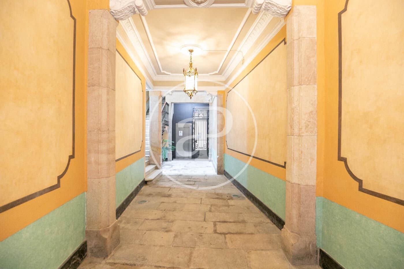 2 soveværelse Lejlighed til salg i Barcelona by - € 695.000 (Ref: 9020883)