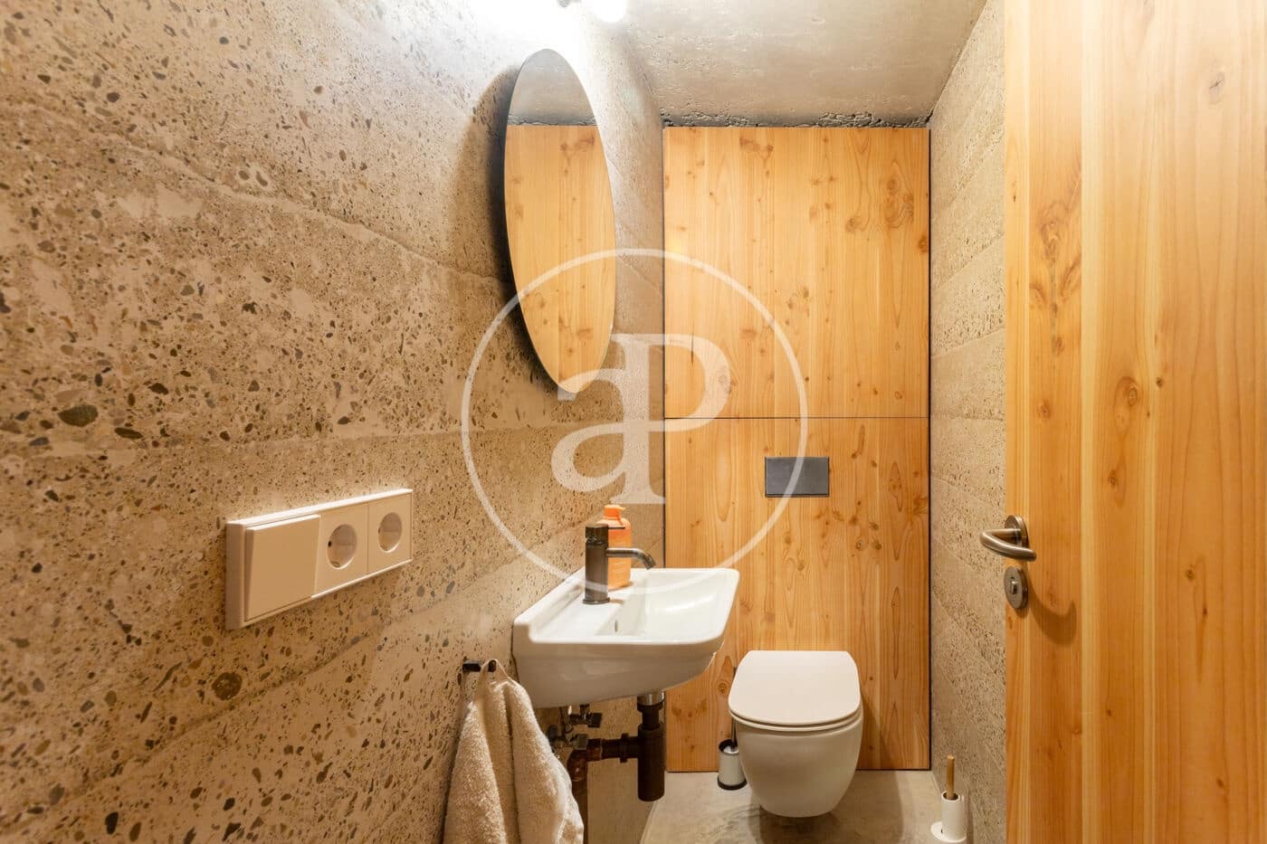 5 bedroom Apartment for rent in Barcelona city with pool - € 19,000 (Ref: 9023150)