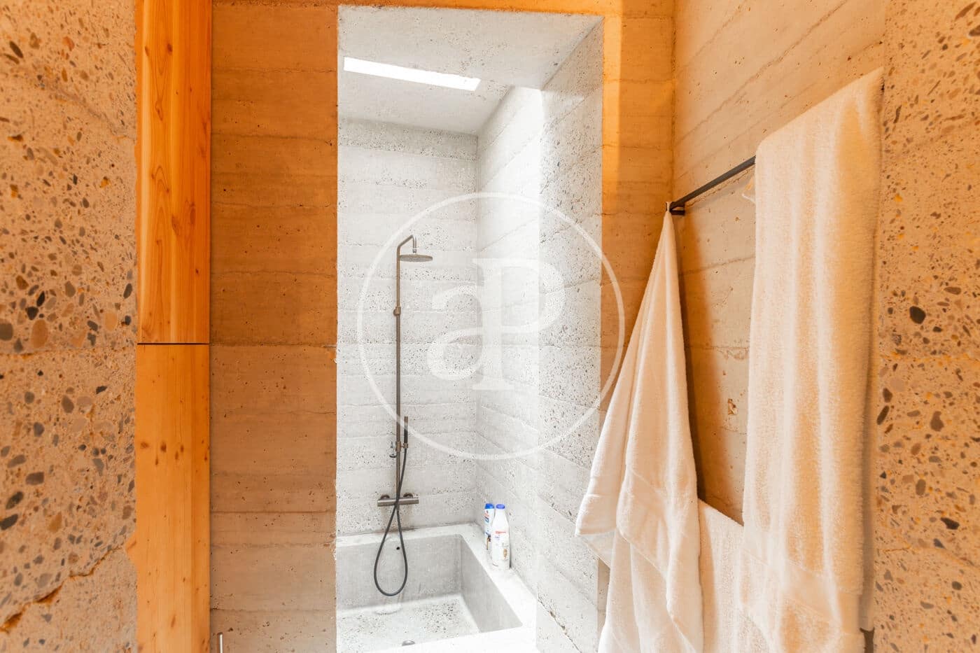 5 bedroom Apartment for rent in Barcelona city with pool - € 19,000 (Ref: 9023150)