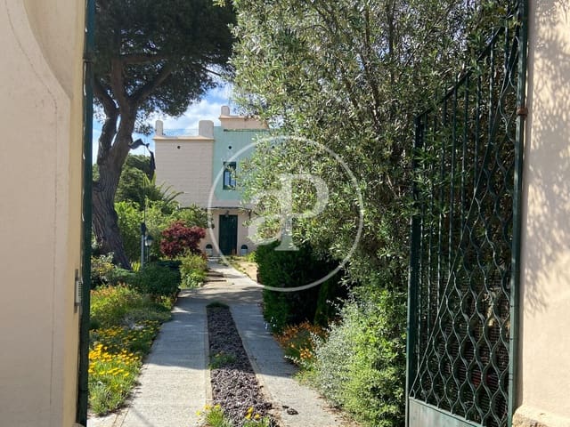 5 bedroom Villa for sale in Sarrià, Barcelona city with pool - € 2,600,000 (Ref: 9023154)