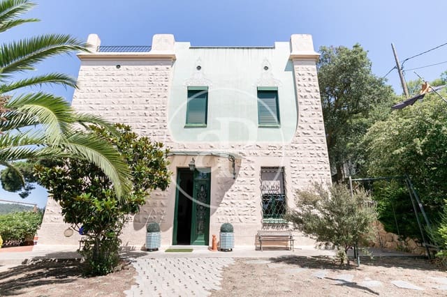 5 bedroom Villa for sale in Sarrià, Barcelona city with pool - € 2,600,000 (Ref: 9023154)