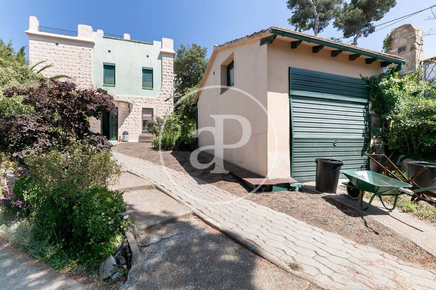 5 slaapkamer Villa te koop in Barcelona stad met zwembad - € 2.600.000 (Ref: 9023154)