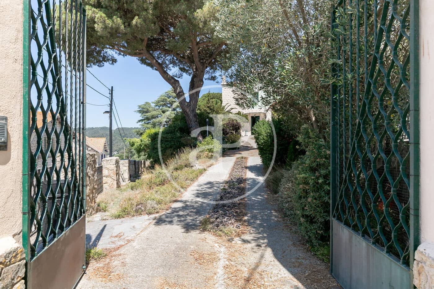 5 slaapkamer Villa te koop in Barcelona stad met zwembad - € 2.600.000 (Ref: 9023154)