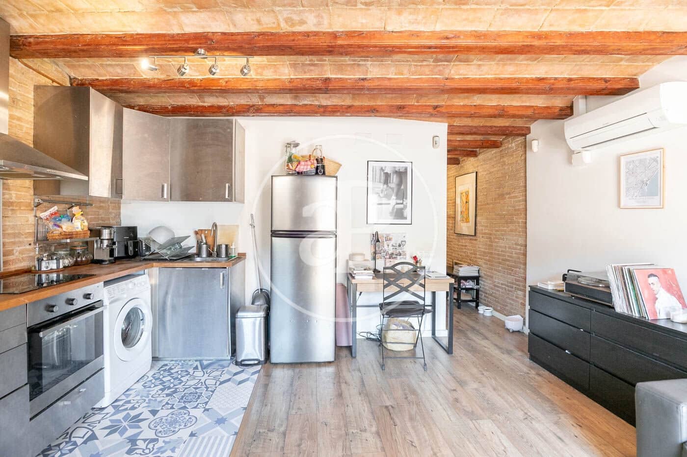 1 soveværelse Penthouse til salg i Barcelona by - € 288.000 (Ref: 9023155)