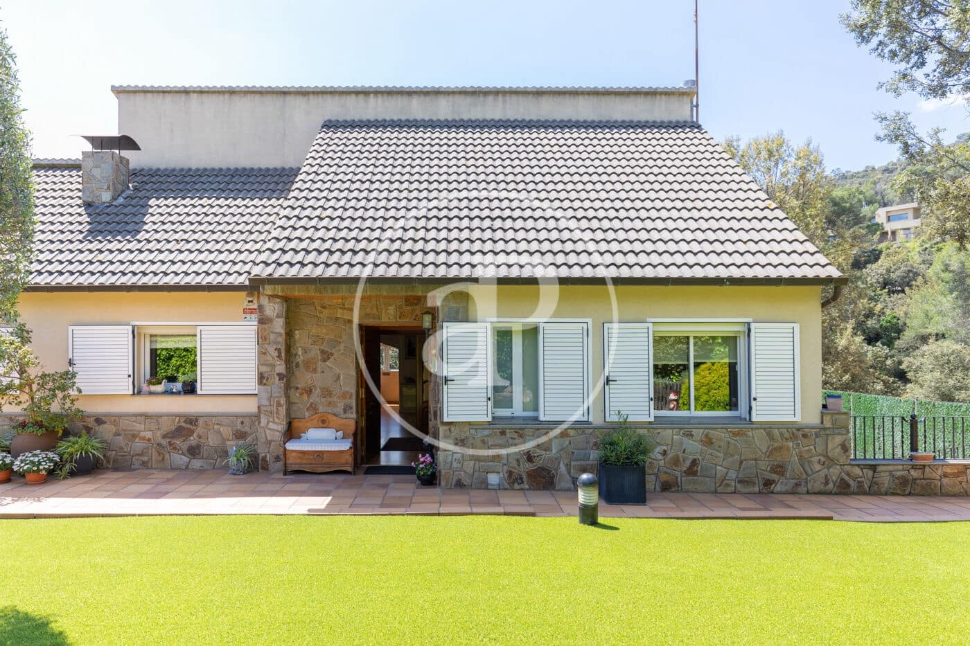 5 slaapkamer Villa te koop in Matadepera met zwembad - € 795.000 (Ref: 9029903)