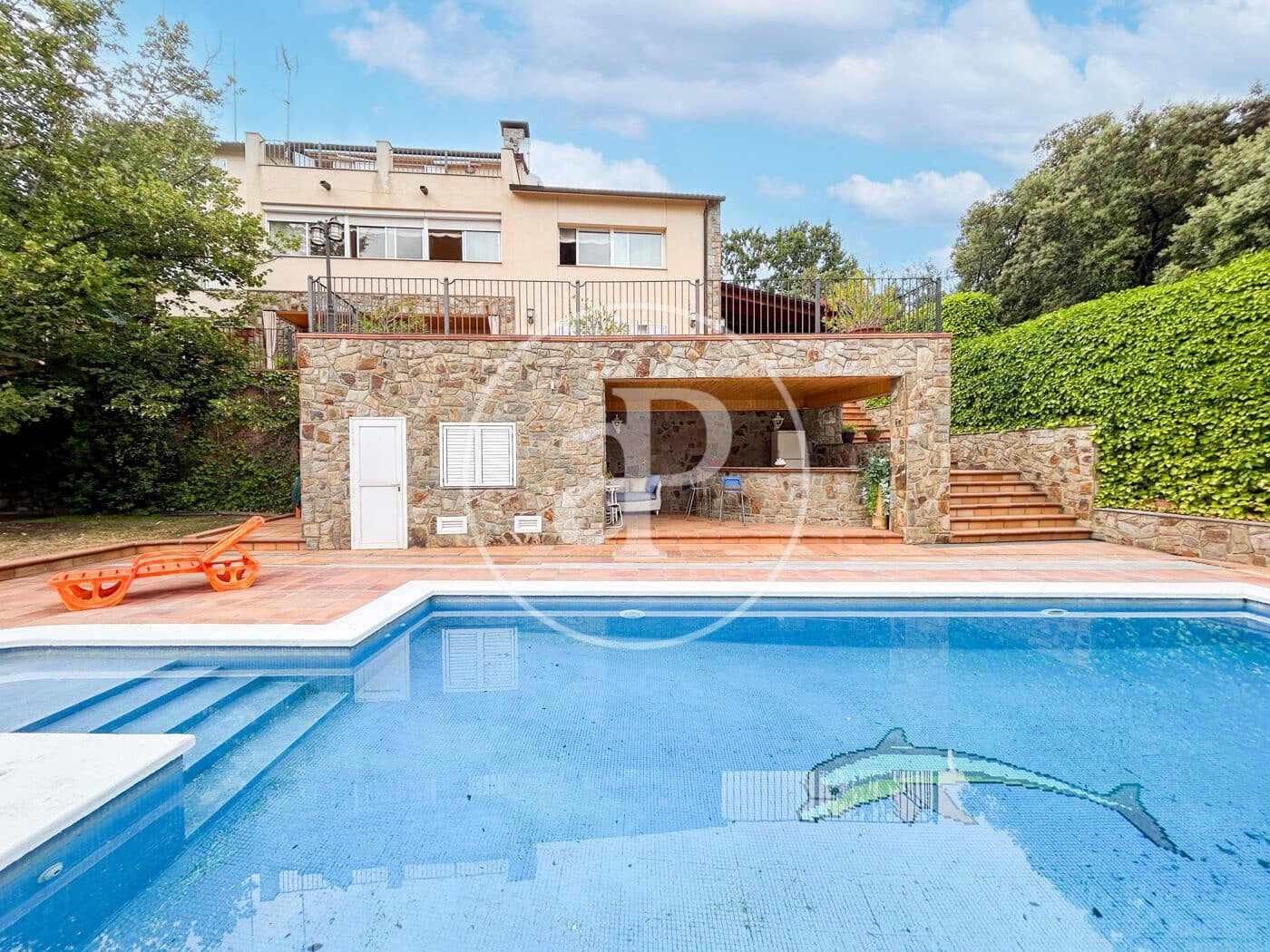 5 slaapkamer Villa te koop in Matadepera met zwembad - € 795.000 (Ref: 9029903)