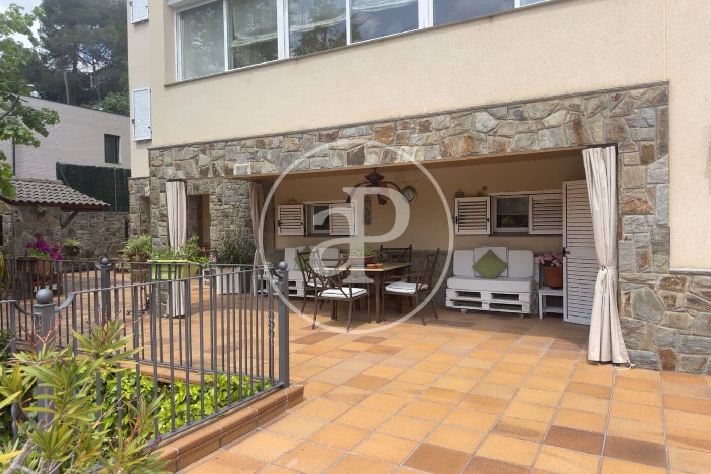 5 slaapkamer Villa te koop in Matadepera met zwembad - € 795.000 (Ref: 9029903)