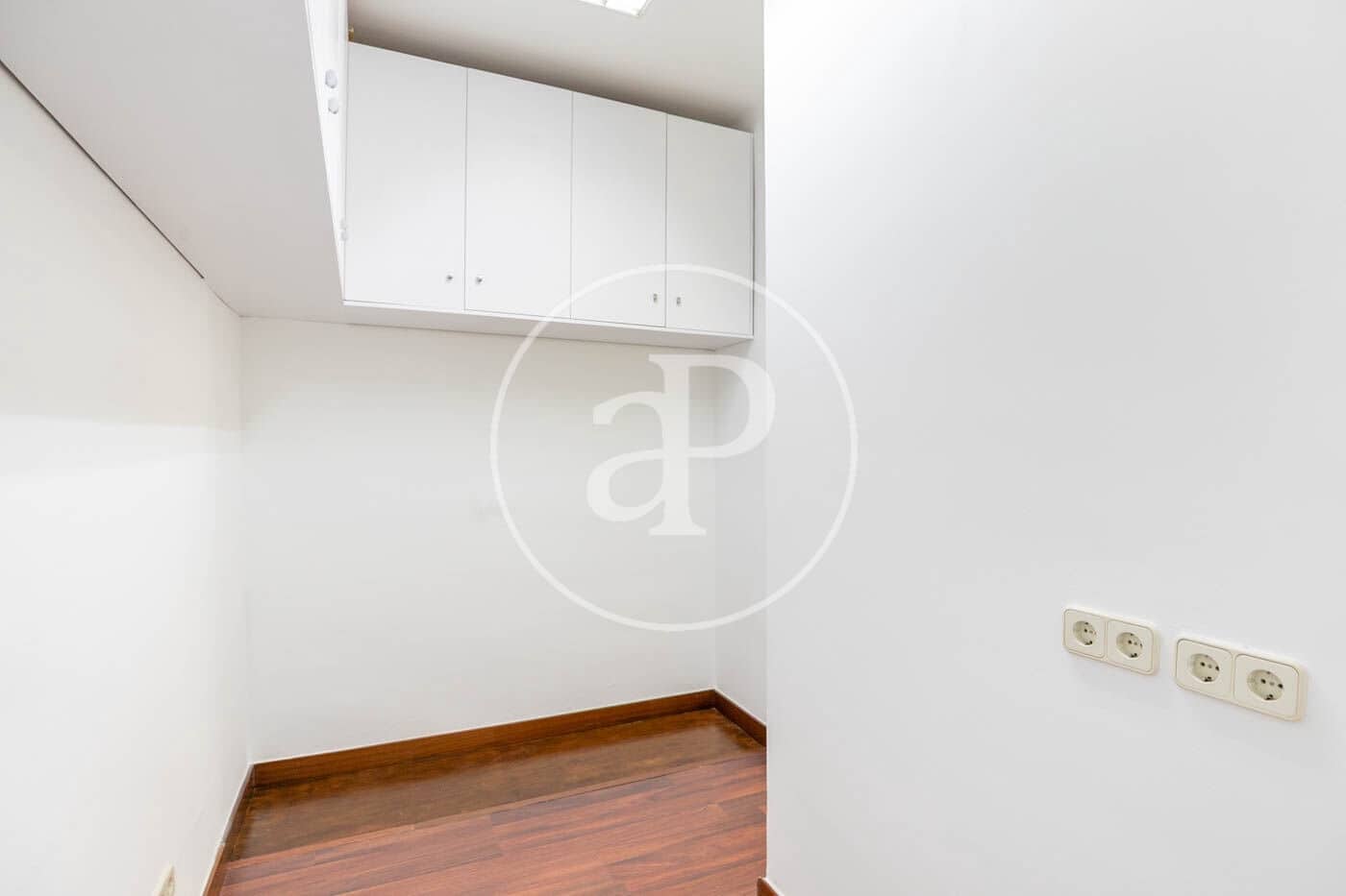 4 soveværelse Lejlighed til salg i Barcelona by - € 625.000 (Ref: 9049112)