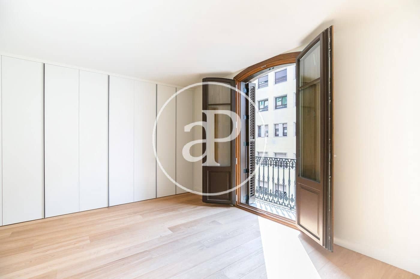 Leilighet til salgs i Barcelona by - € 1 400 000 (Ref: 9051265)