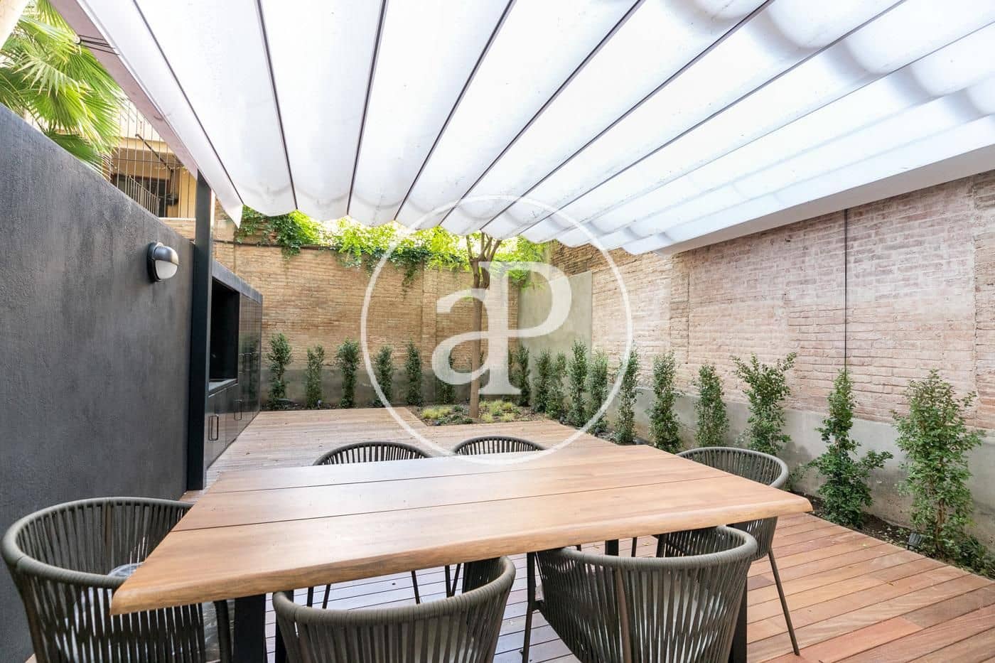 Leilighet til salgs i Barcelona by - € 1 400 000 (Ref: 9051265)