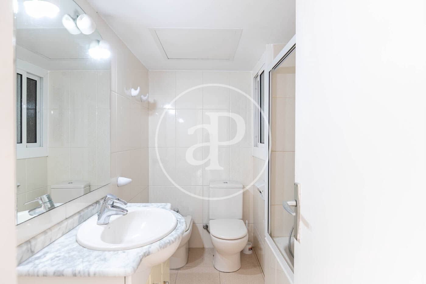 4 soveværelse Lejlighed til salg i Barcelona by - € 585.000 (Ref: 9051269)