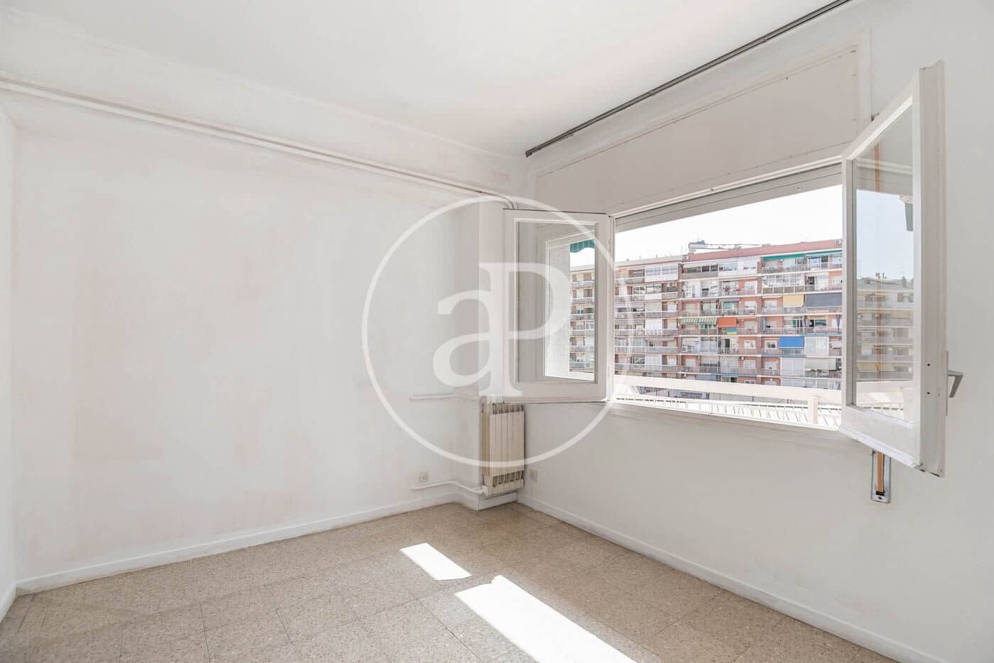 4 soveværelse Lejlighed til salg i Barcelona by - € 585.000 (Ref: 9051269)