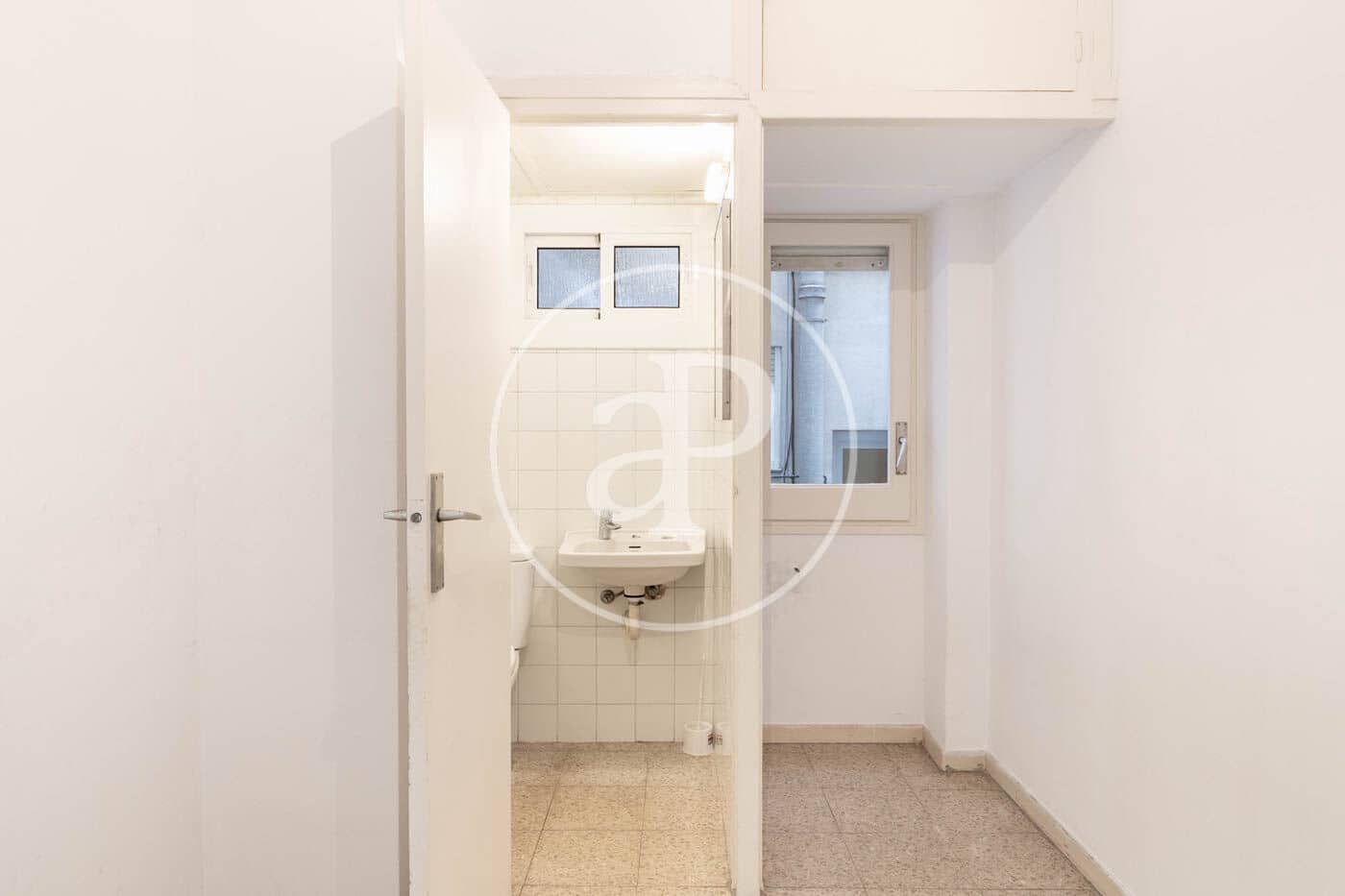 4 soveværelse Lejlighed til salg i Barcelona by - € 585.000 (Ref: 9051269)