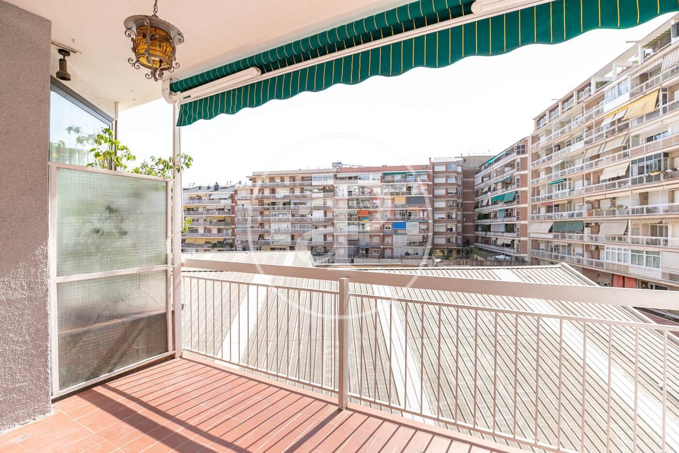 4 soveværelse Lejlighed til salg i Barcelona by - € 585.000 (Ref: 9051269)