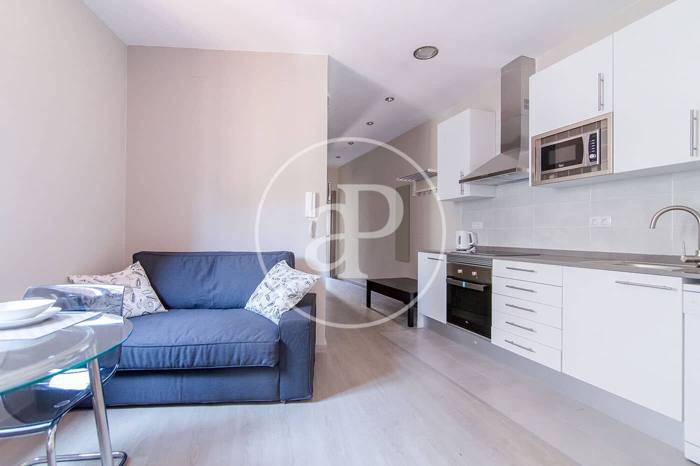 2 quarto Apartamento para arrendar em Barcelona cidade - 1 500 € (Ref: 9051272)