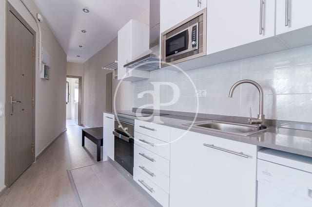 2 sovrum Lägenhet att hyra i El Raval, Barcelona stad - 1 500 € (Ref: 9051272)