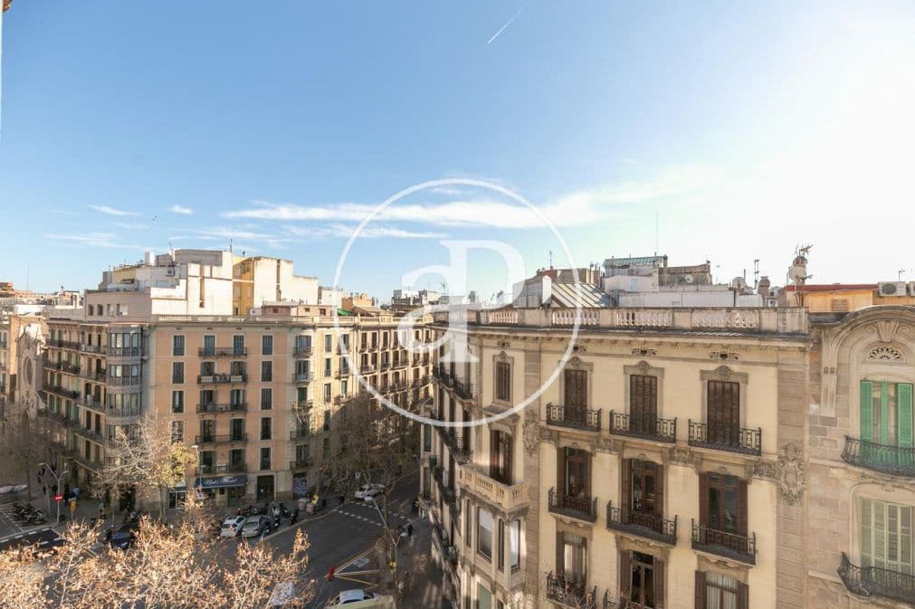 1 soverom Leilighet til salgs i Barcelona by med svømmebasseng - € 1 400 000 (Ref: 9051276)