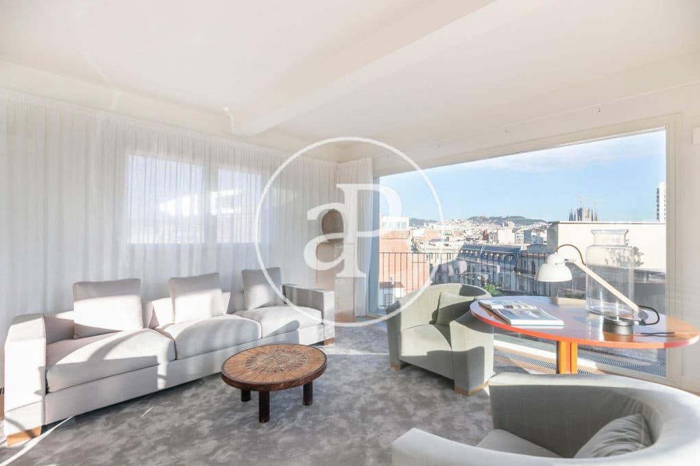 1 soverom Leilighet til salgs i Barcelona by med svømmebasseng - € 1 400 000 (Ref: 9051276)