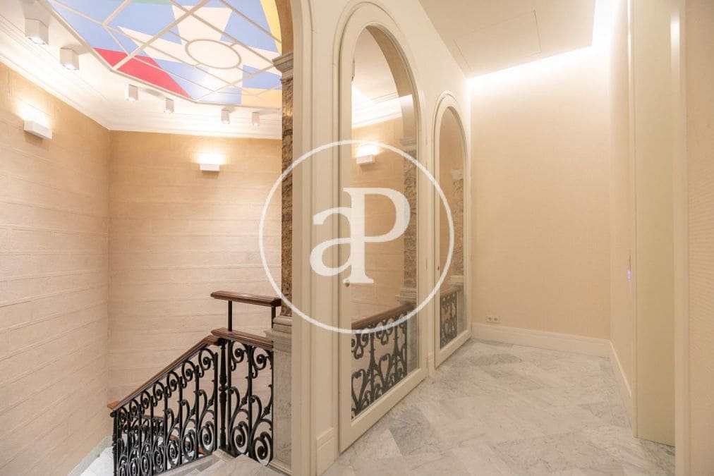 1 soveværelse Lejlighed til salg i Barcelona by med swimmingpool - € 1.400.000 (Ref: 9051277)