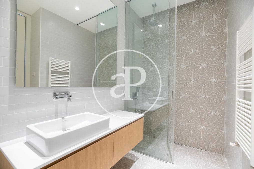 1 soveværelse Lejlighed til salg i Barcelona by med swimmingpool - € 1.400.000 (Ref: 9051277)