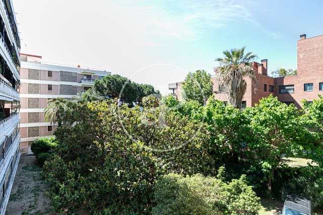 5 bedroom Apartment for sale in Les Tres Torres, Barcelona city - € 1,490,000 (Ref: 9057853)