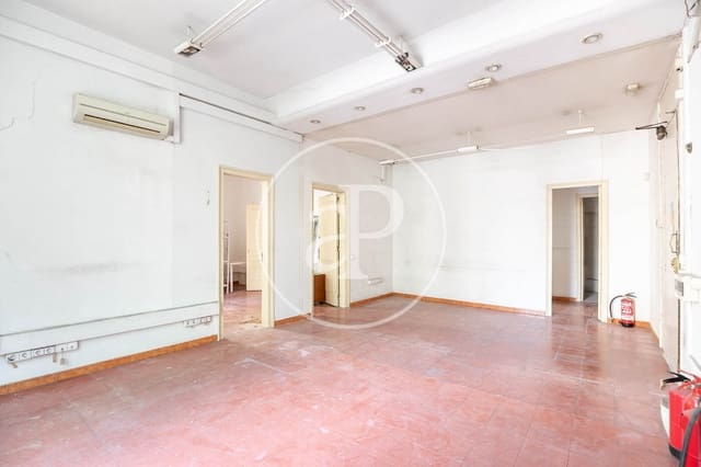 4 bedroom Apartment for sale in El Barri Gòtic, Barcelona city - € 1,075,000 (Ref: 9057854)