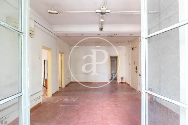 4 bedroom Apartment for sale in El Barri Gòtic, Barcelona city - € 1,075,000 (Ref: 9057854)