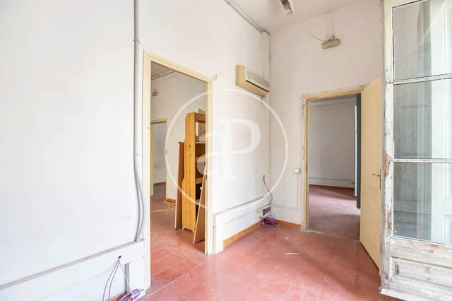 4 bedroom Apartment for sale in El Barri Gòtic, Barcelona city - € 1,075,000 (Ref: 9057854)