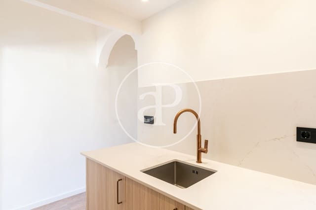 2 slaapkamer Appartement te koop in La Barceloneta, Barcelona stad - € 335.000 (Ref: 9059711)