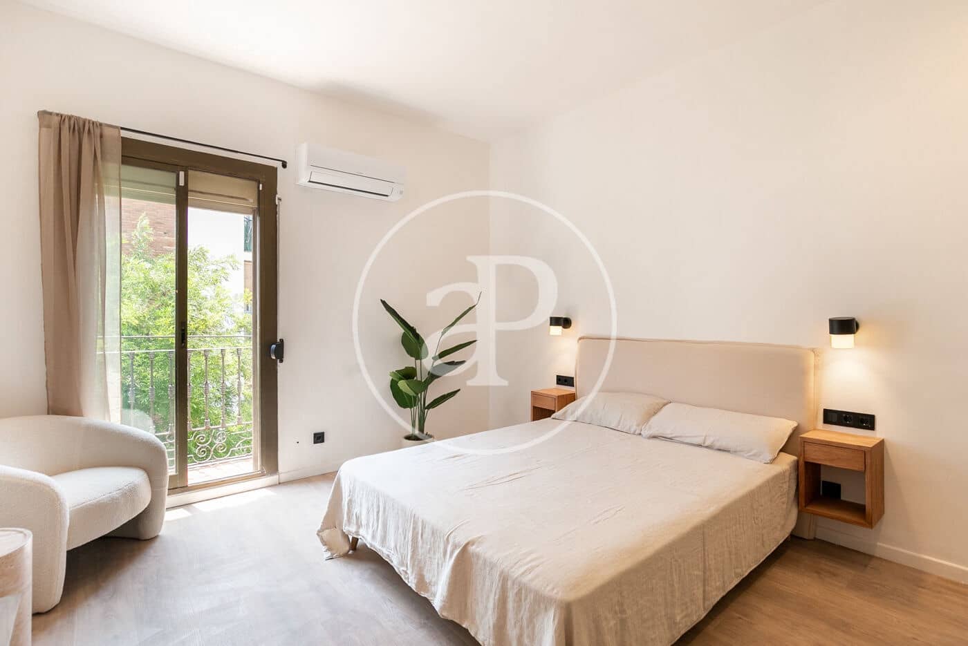 2 slaapkamer Appartement te koop in Barcelona stad - € 335.000 (Ref: 9059711)