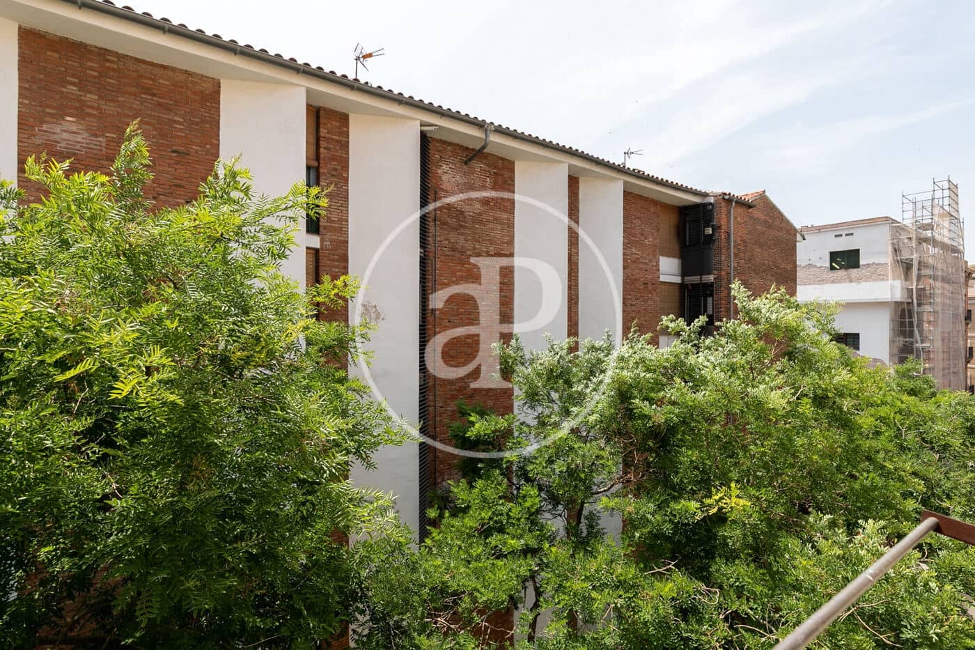 2 slaapkamer Appartement te koop in Barcelona stad - € 335.000 (Ref: 9059711)