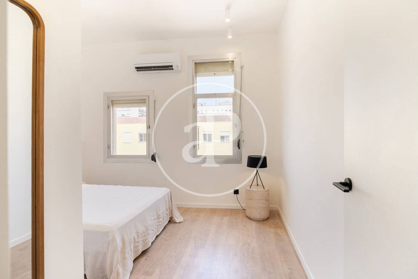 2 slaapkamer Appartement te koop in Barcelona stad - € 335.000 (Ref: 9059711)