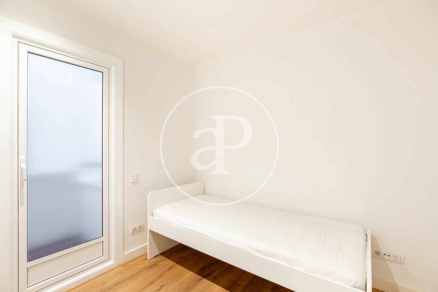 3 bedroom Apartment for rent in Barcelona city - € 2,912 (Ref: 9062625)